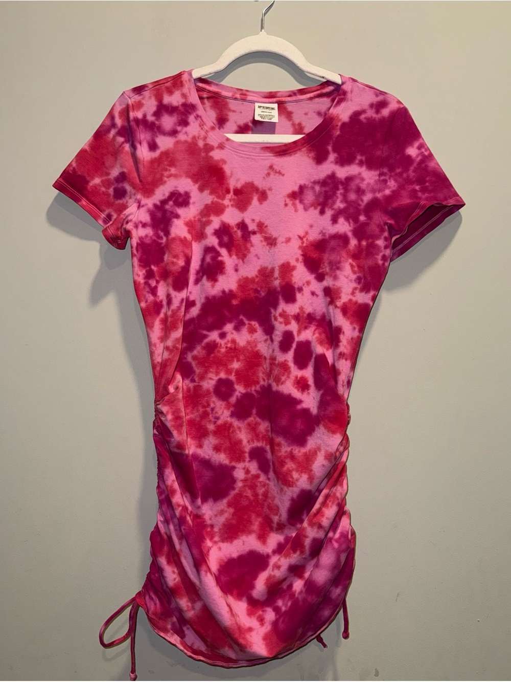 PINK Victoria's Secret Pink & Fuchsia Tie-Dye Ruched Short Sleeve Top